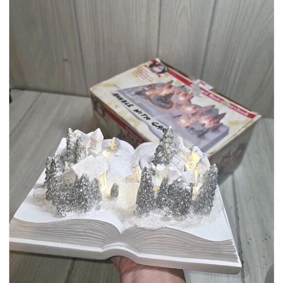 2018 Mr. Christmas Animated Musical Storybook Village Lights Music Holiday - Picture 8 of 11